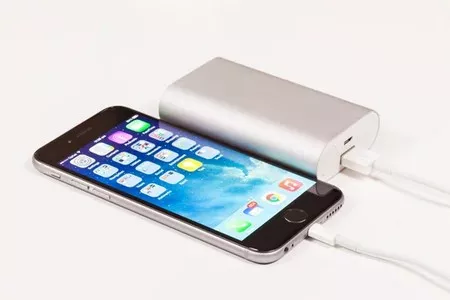 Замена разъема зарядки на iPhone в Перми