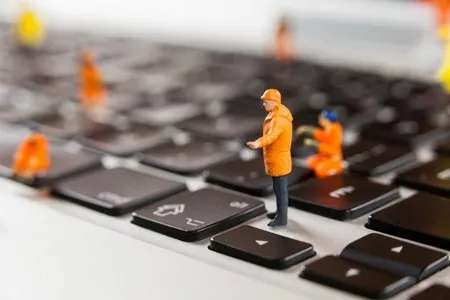 Замена клавиатуры на ноутбуке в Казане